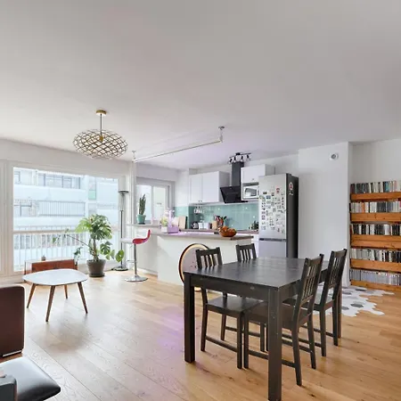 Residor - Warm And Bright 5p Apartment! דירה