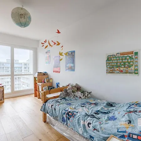 Residor - Warm And Bright 5p Apartment!